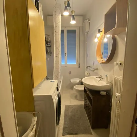 Room With Queen Bed And Tv בית נופש